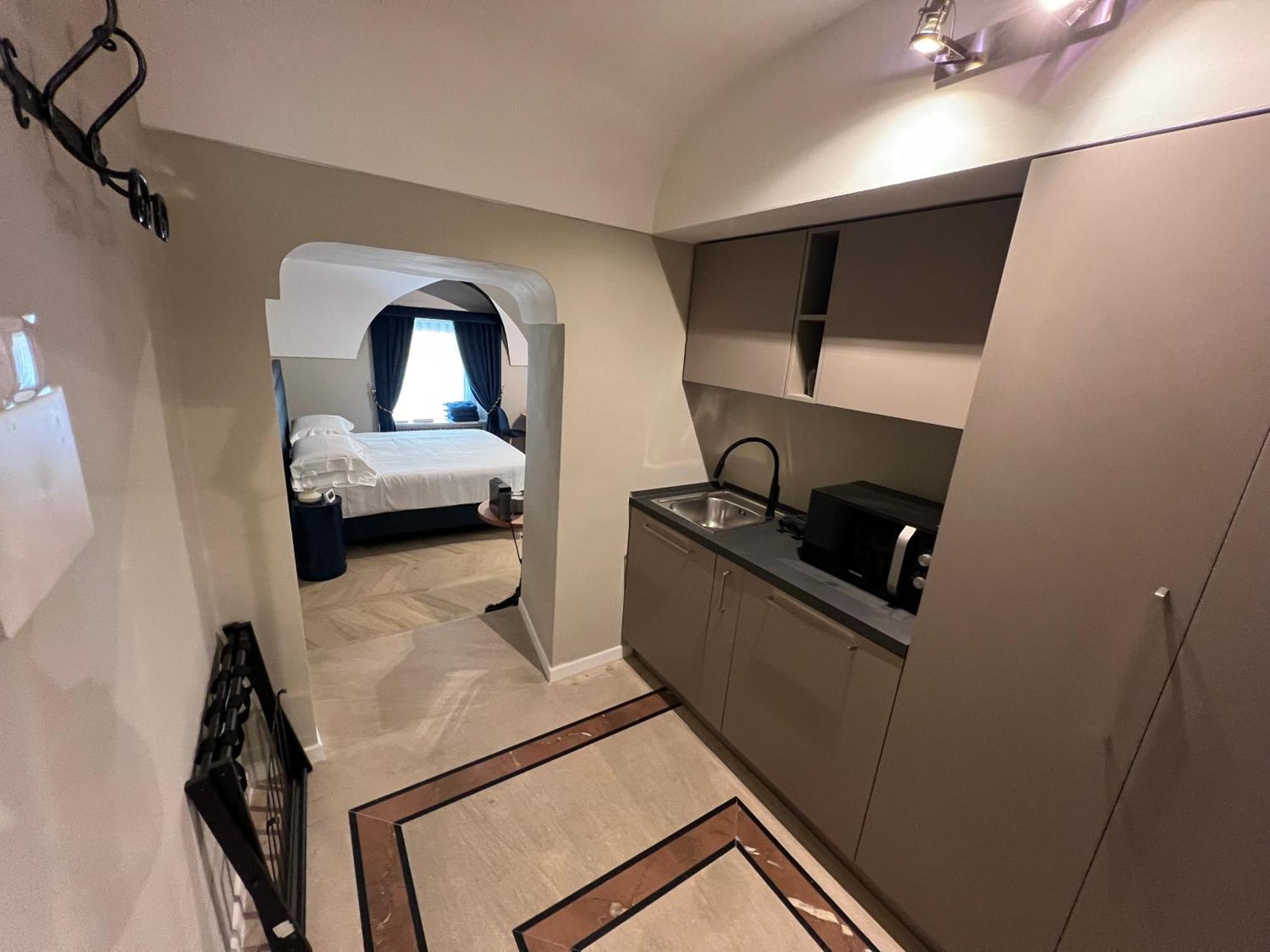Rome Luxury Blue Suites- Love Exterior photo